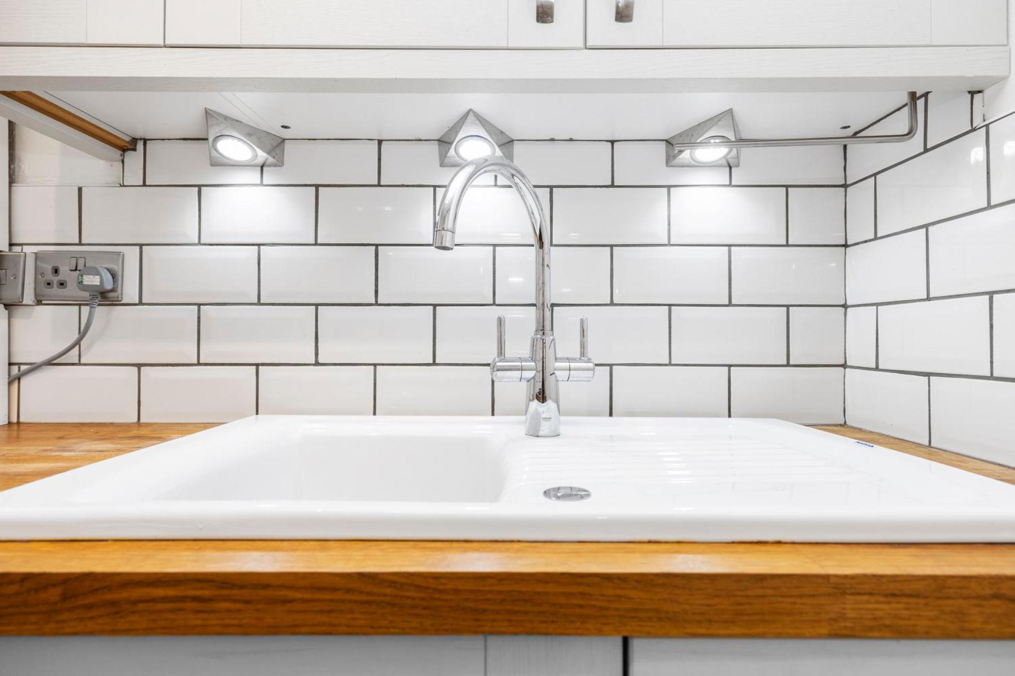 Joivy Modern Flat In City Centre - For Up To 3 Guests Edimburgo Exterior foto