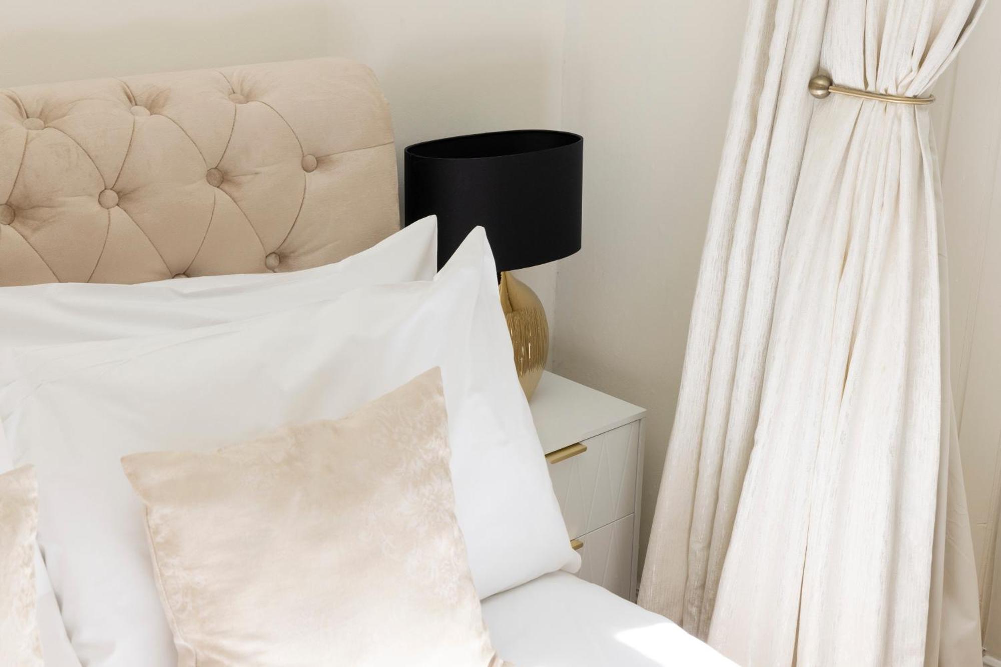 Joivy Modern Flat In City Centre - For Up To 3 Guests Edimburgo Exterior foto