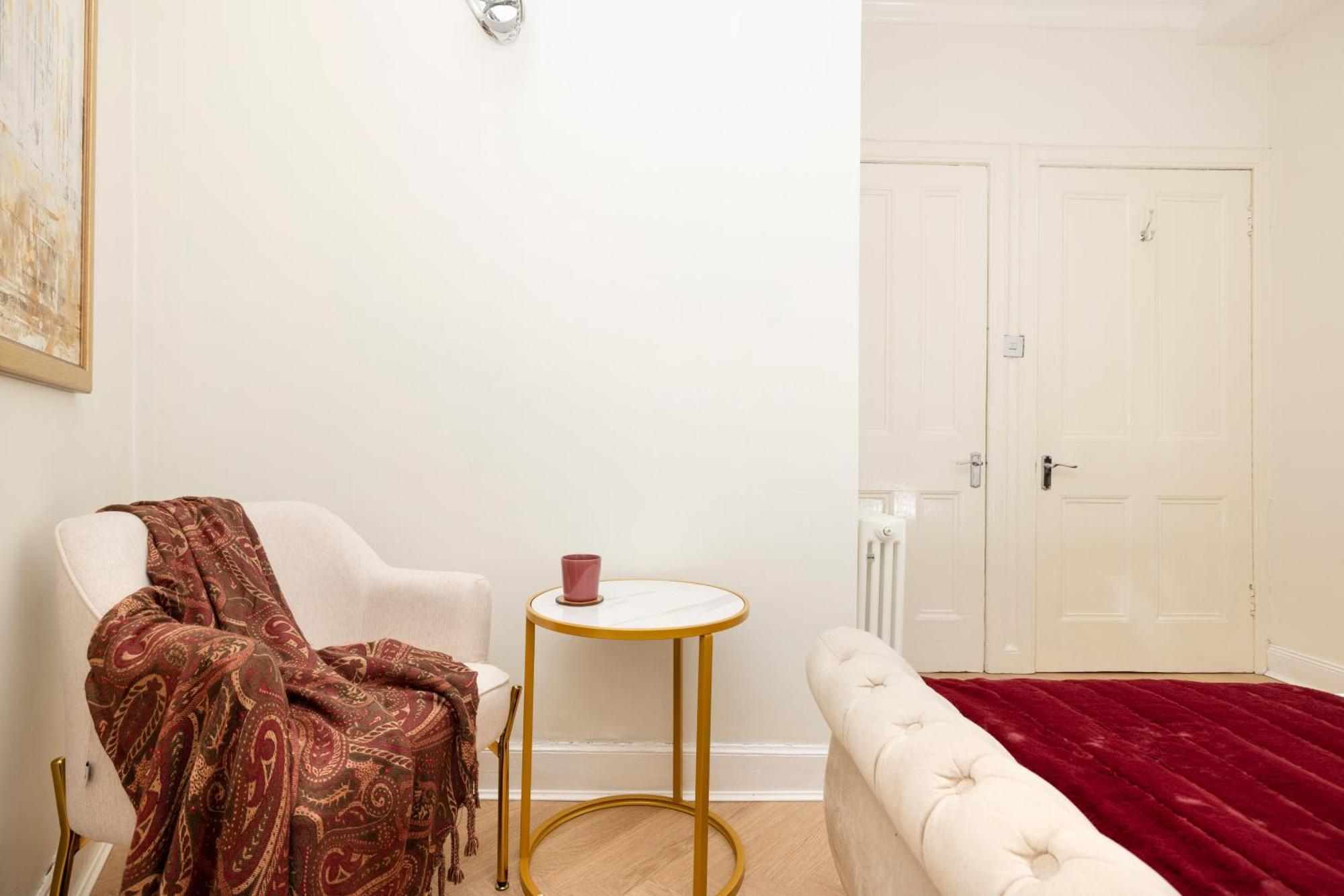 Joivy Modern Flat In City Centre - For Up To 3 Guests Edimburgo Exterior foto