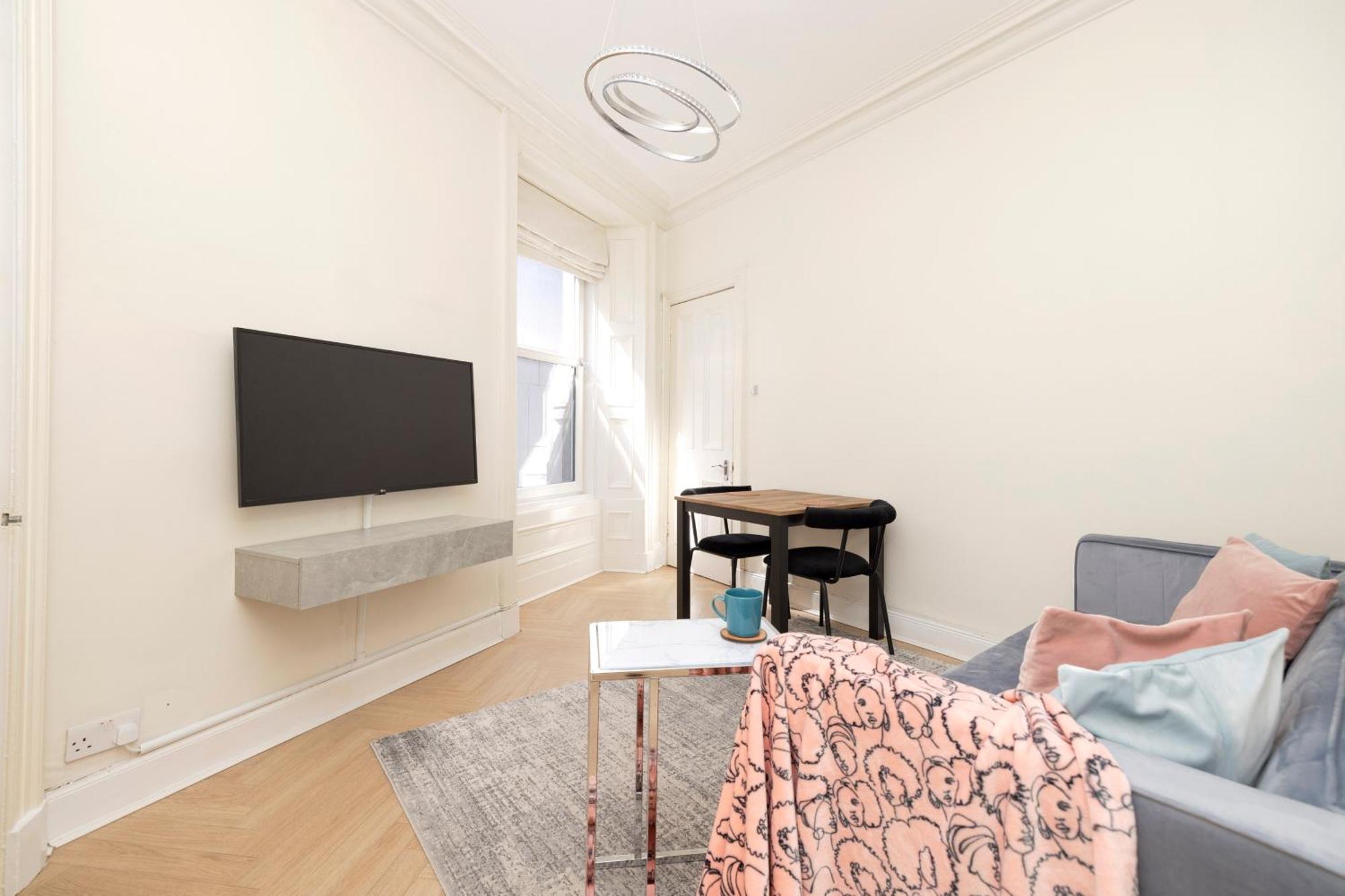 Joivy Modern Flat In City Centre - For Up To 3 Guests Edimburgo Exterior foto