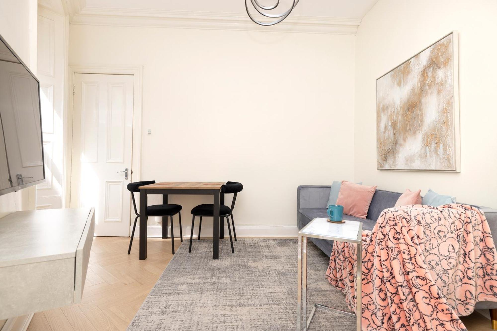 Joivy Modern Flat In City Centre - For Up To 3 Guests Edimburgo Exterior foto